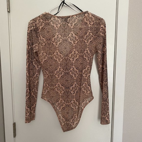 Paisley print Nude V-neck bodysuit - Picture 6 of 6